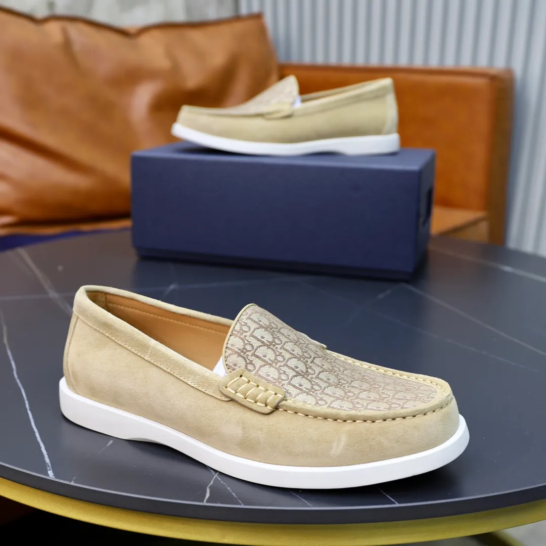 Ex-factory price: 540🙅‍♂️🙅‍♂️🙅‍♂️ Brand: Dior DIOR Standard code: Men's code 38/44 (45 can be customized) Grade: Same as the official website Material: Original cowhide stitching, cowhide lining, original TPU wear-resistant soft outsole Style categories: Leisure and sports version, footwear for driving, young fashion, European and American trends, British style Color: actual picture color